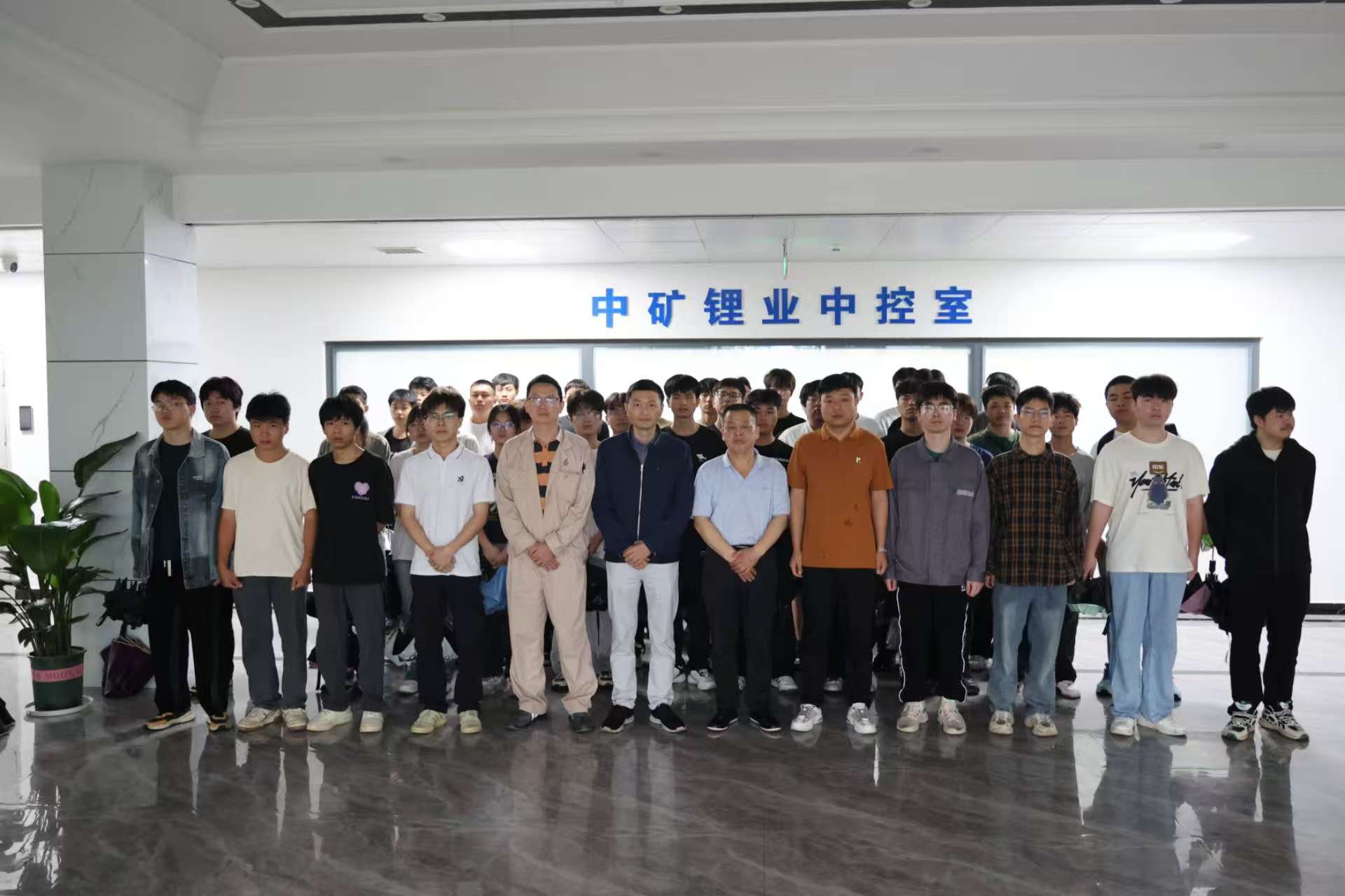 图1.jpg